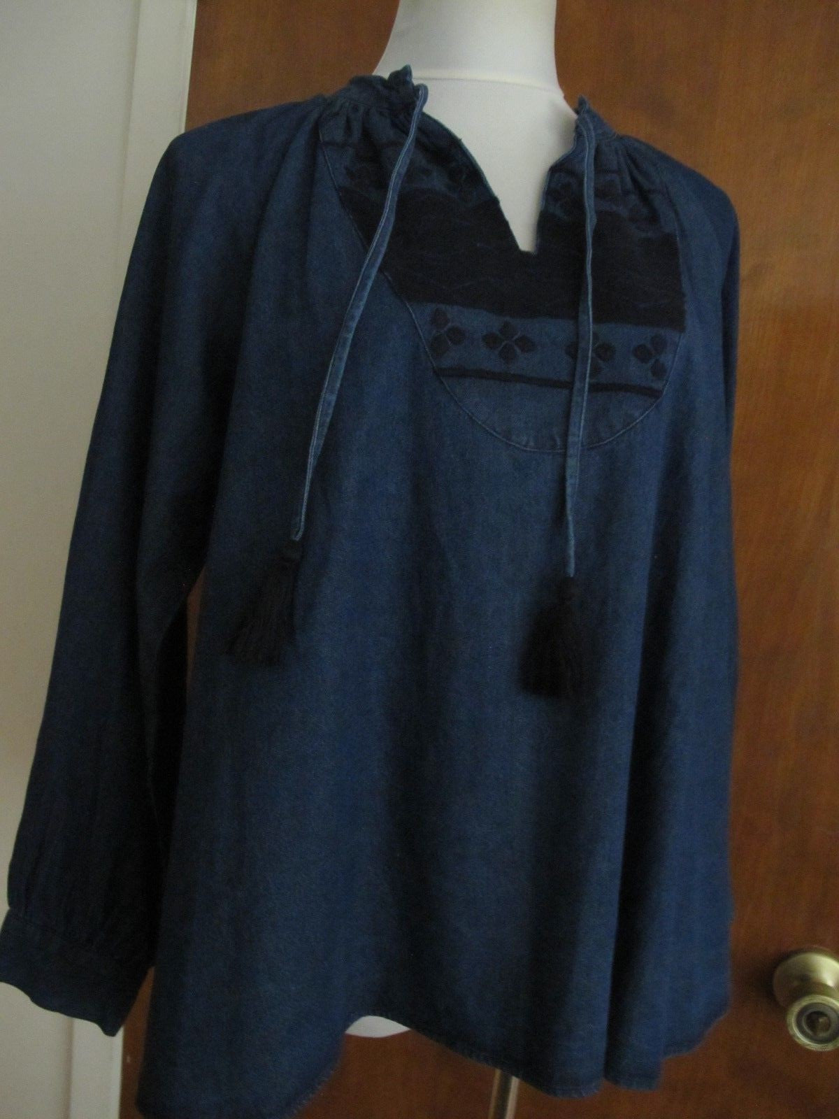 Anthropologie women's denim blue detailed embroidered A-line tunic top  New