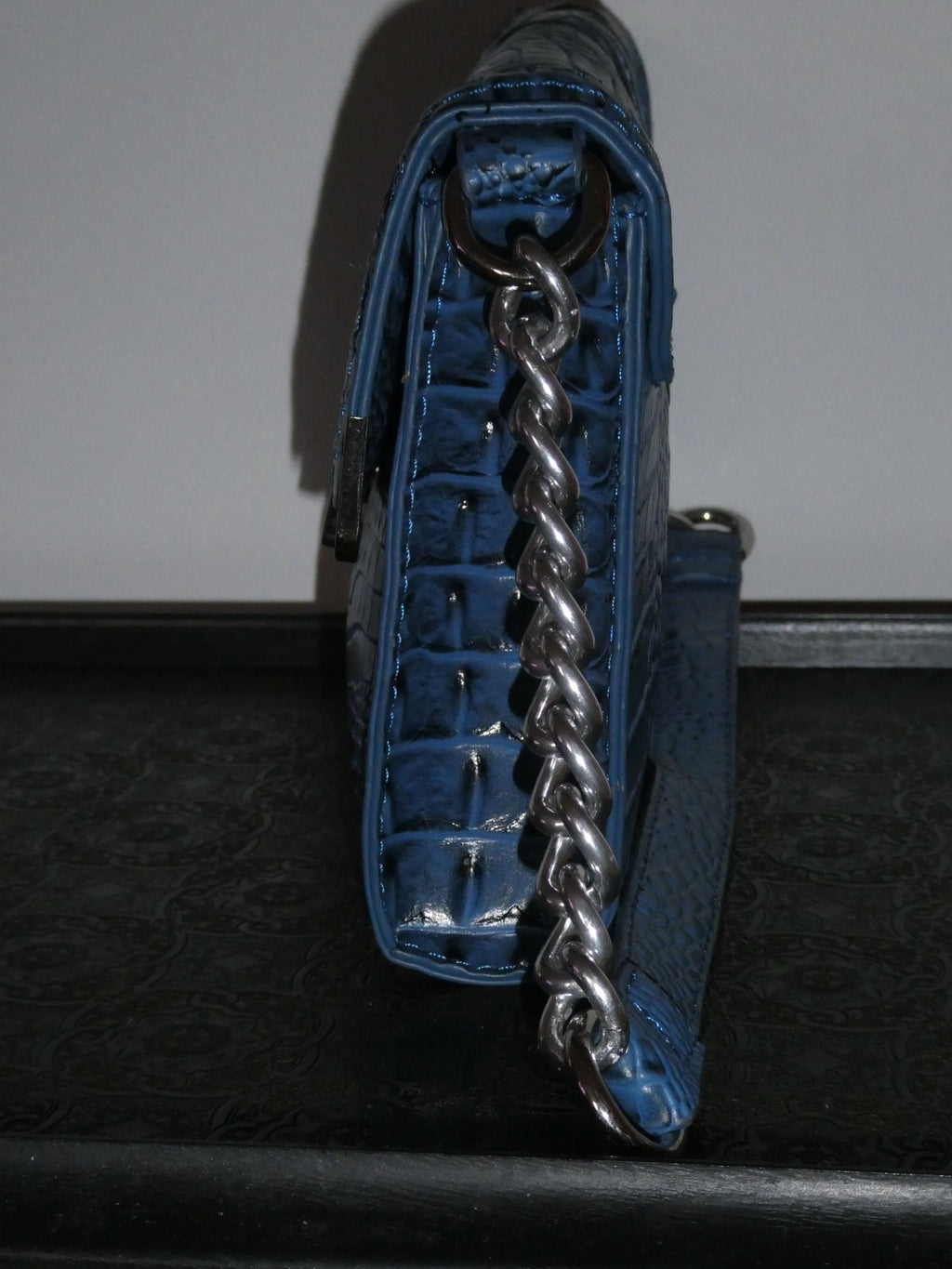 Mark Fisher Women’s Purse Handbag Blue Croc Print Faux Chain Clutch Silver Snap
