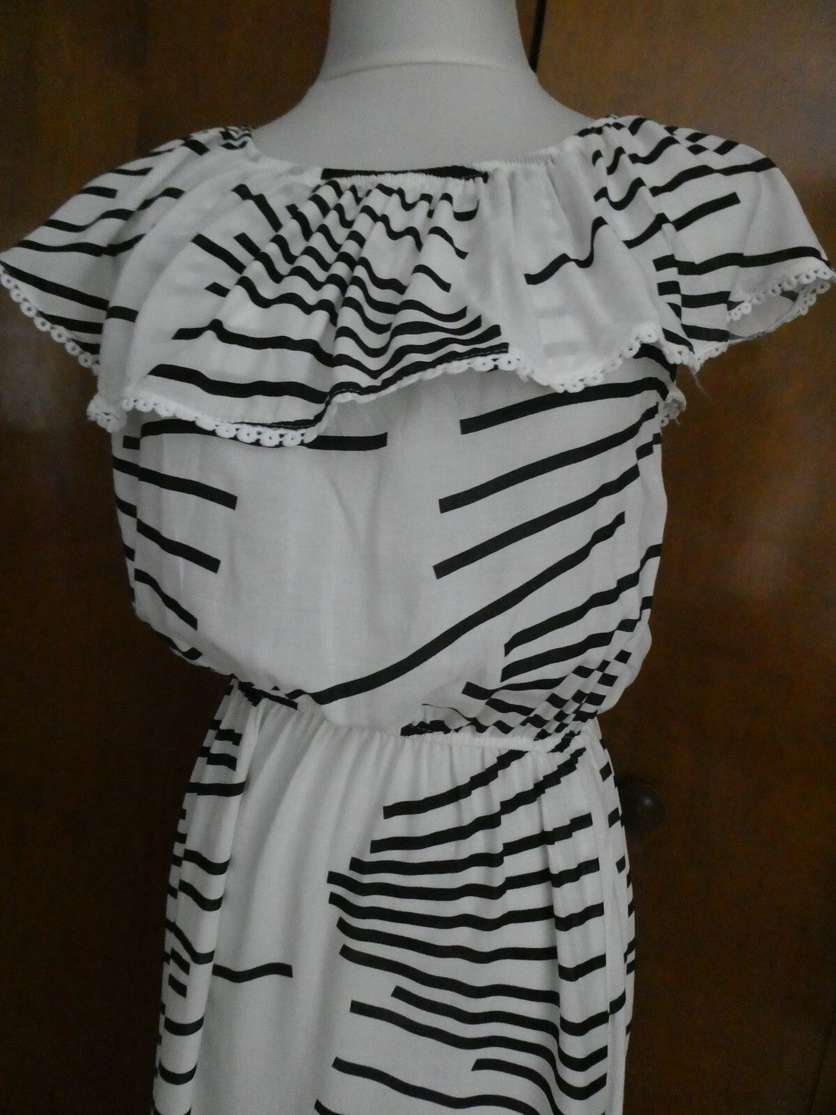 J.Stars Sexy Maxi Dress Off Shoulders Ruffles Multi-Color White/Black Size L/XL