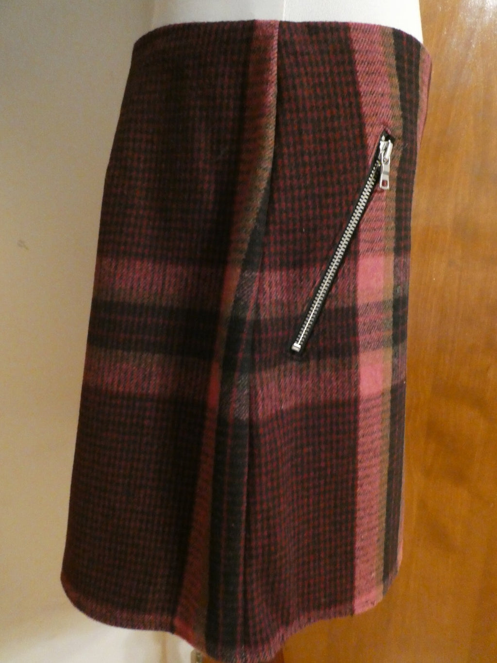 Gap women’s multicolor zip pockets mini skirt size 12