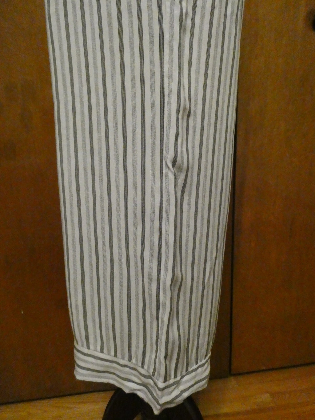 Collection Women White/Gray Viscos lightweight Summer Capris Pants Medium Italy