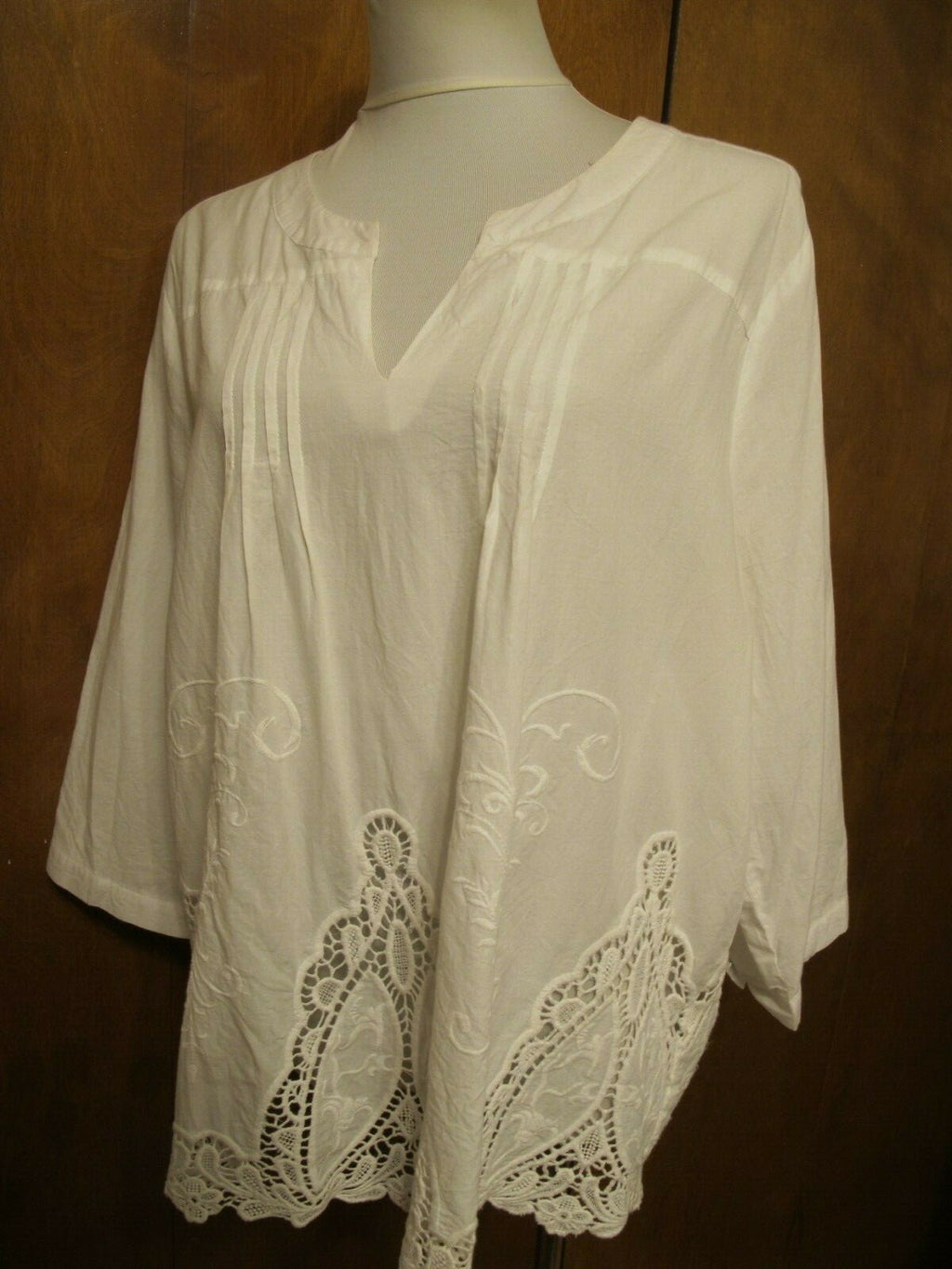 Saint Tropez West women's white cotton crocheted top size 1X