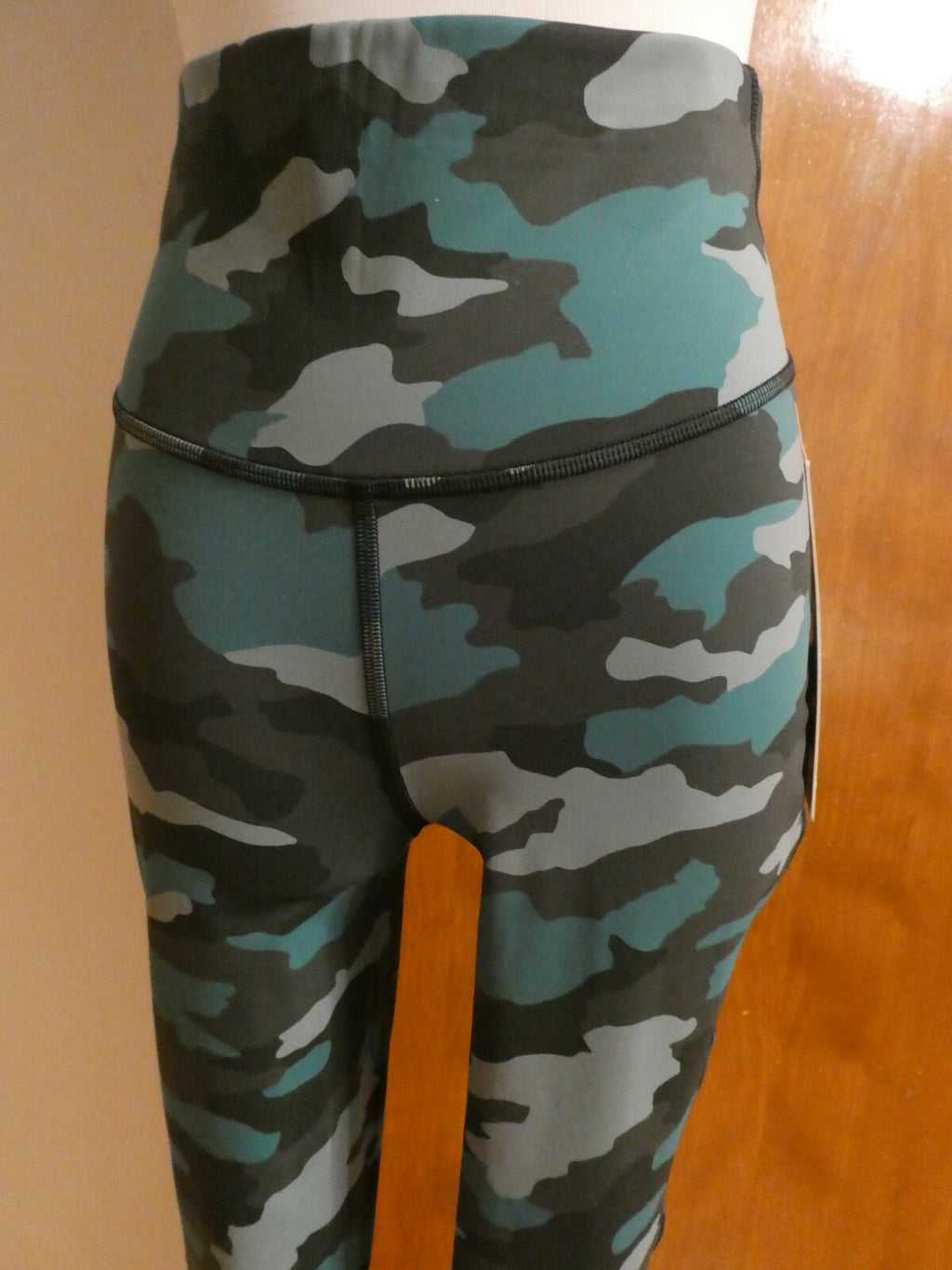 Lululemon Base Pace High-Rise Camouflage Running Pants Tight 25"