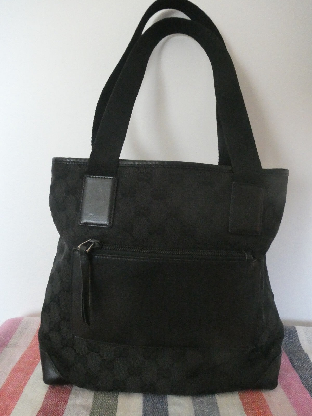 GUCCI Authentic Vintage Black Shoulder Bag Purse GG Canvas Leather 01904023754