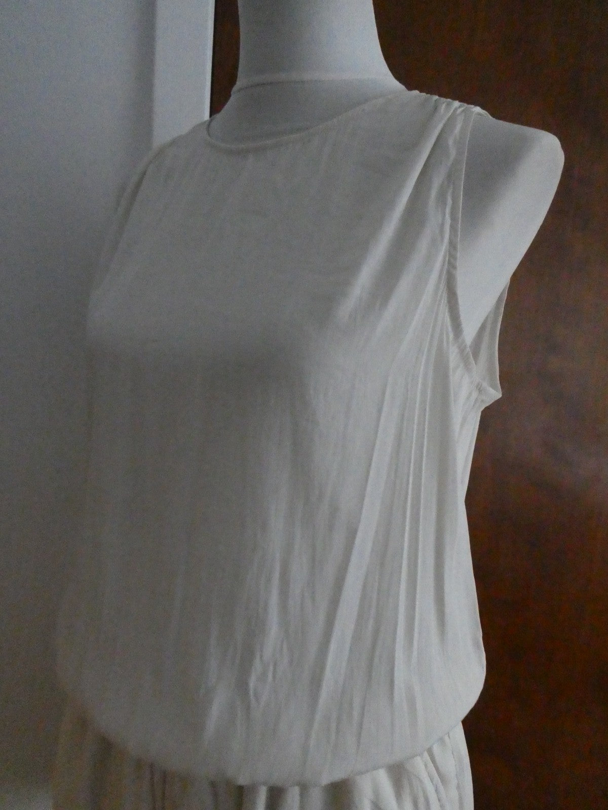 Gap Women's Ivory Sleeveless Romper Shorts Lined Size Large NWT Pull On