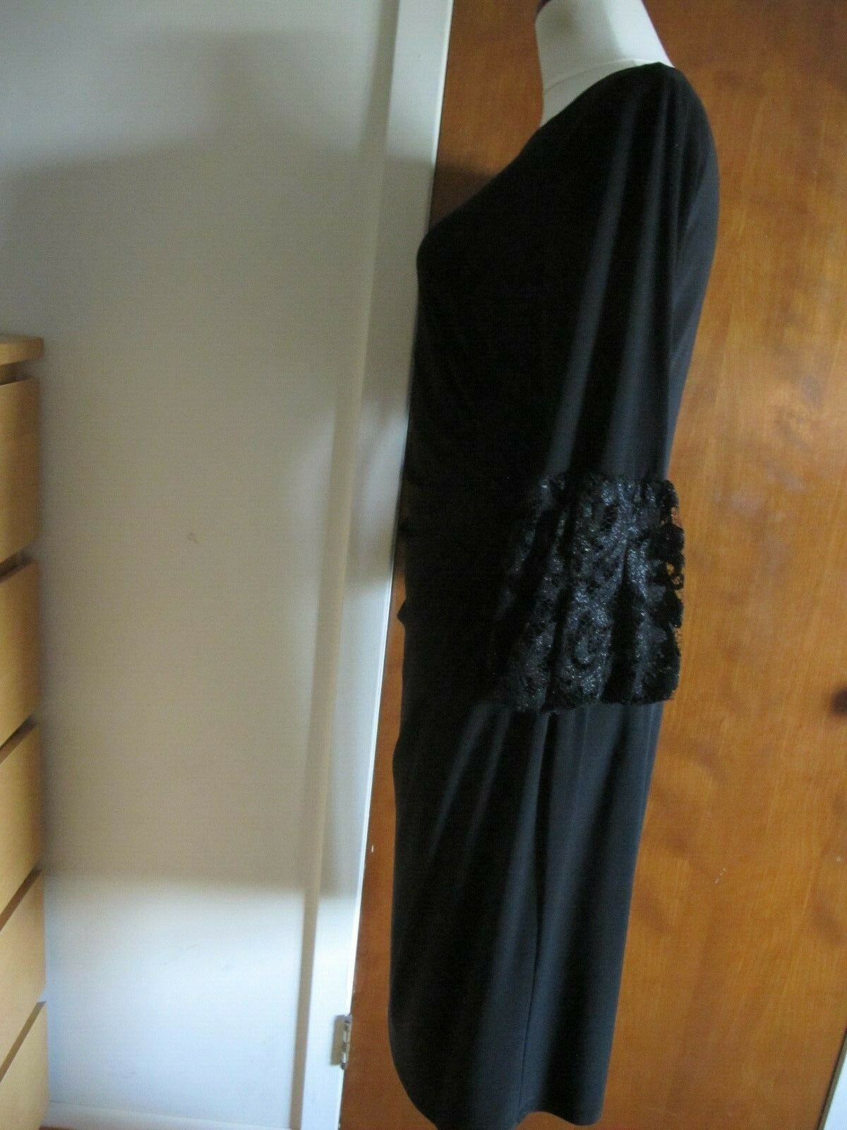 Ralph Lauren women's black lined lace crafted evening dress New