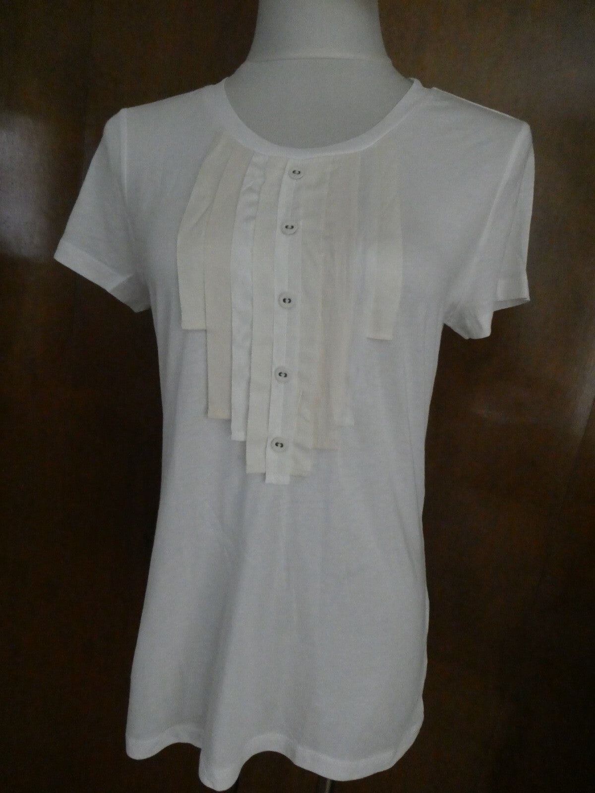 Gap women’s white cotton/modal decorated short sleeve top size Large