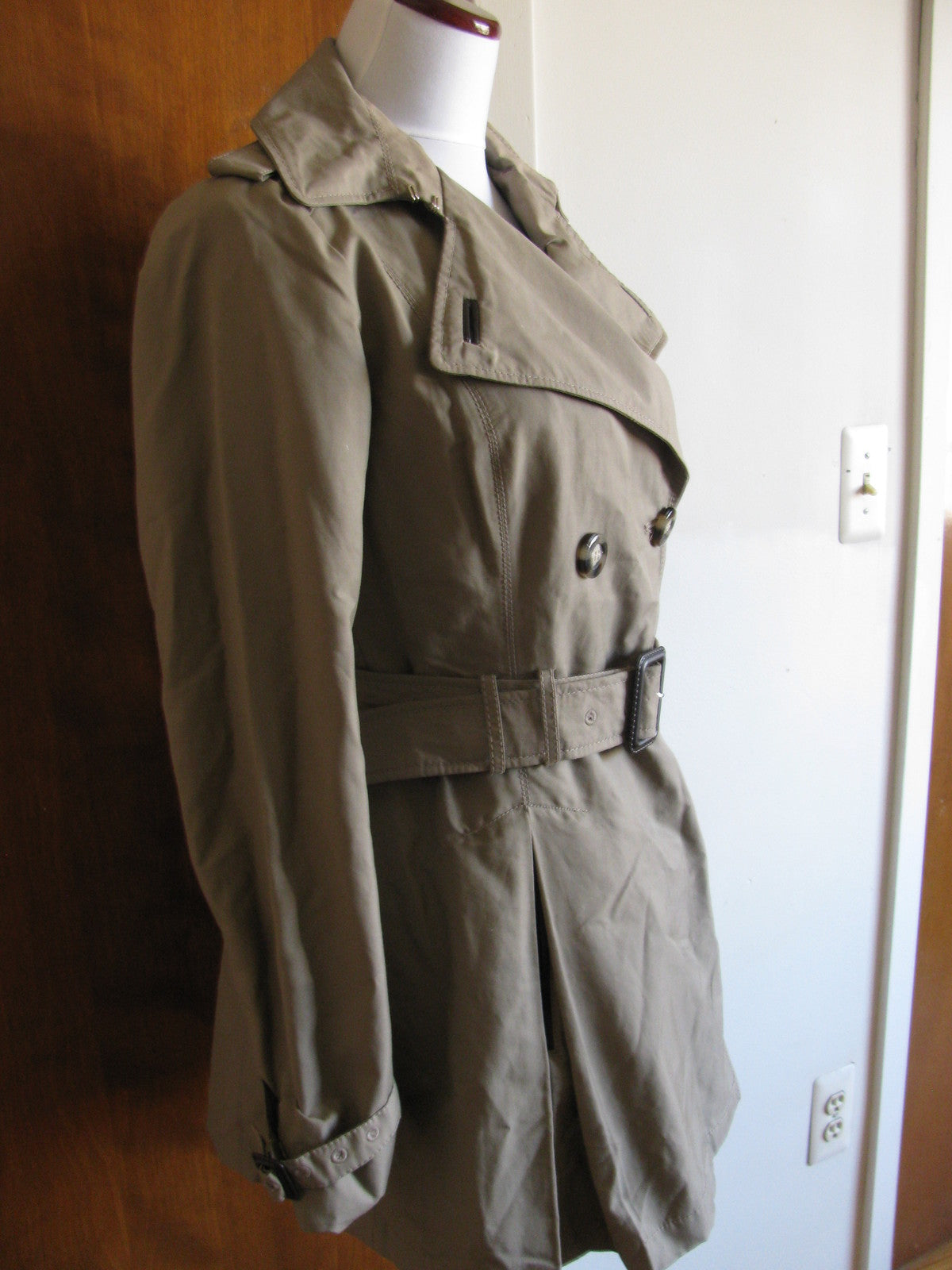 Laundry By Shelli Segal women's oatmeal stylish lined coat size Small NWT
