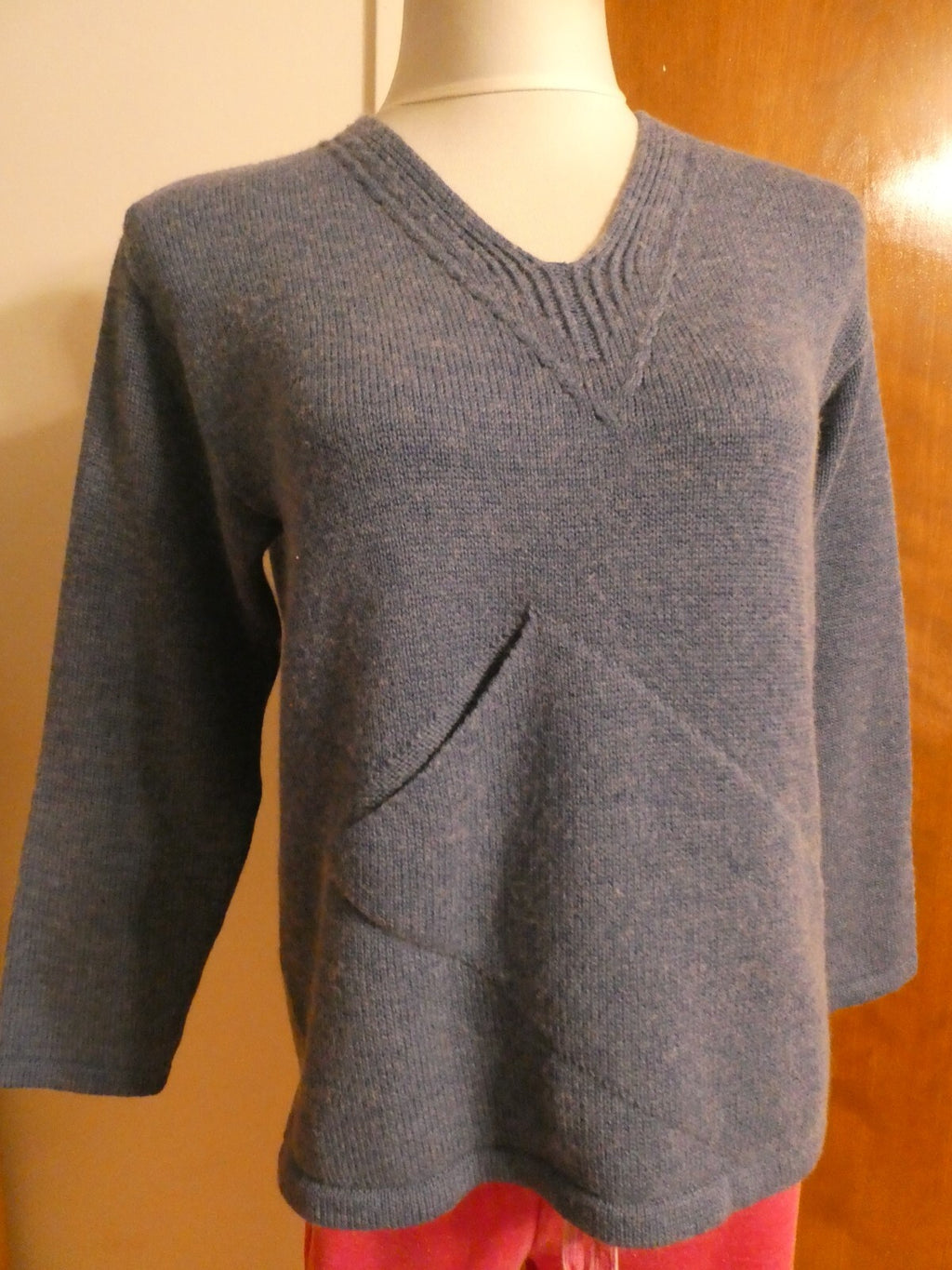Aceka  women's dusty blue sweater size PM preowned