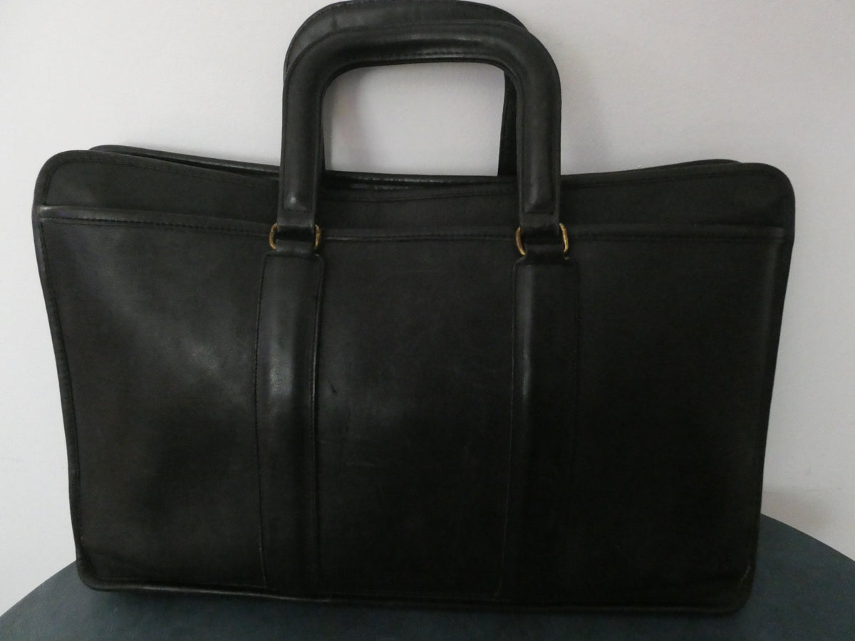 Vintage Authentically Coach Briefcase/ Tote Black Glove-Tanned Leather 570-8625