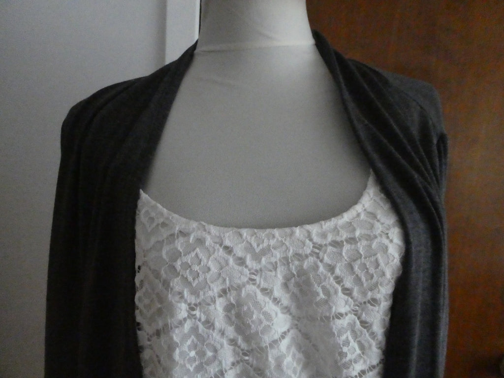 AB STUDIO Women's Gray/White Detailed built in lace overlay shell with ruffle XL