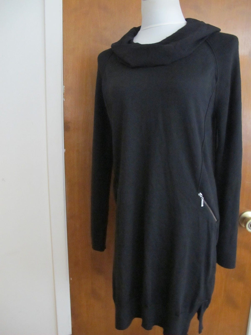 Design History Women's Black Stylish Sweater Dress Size Large NWT
