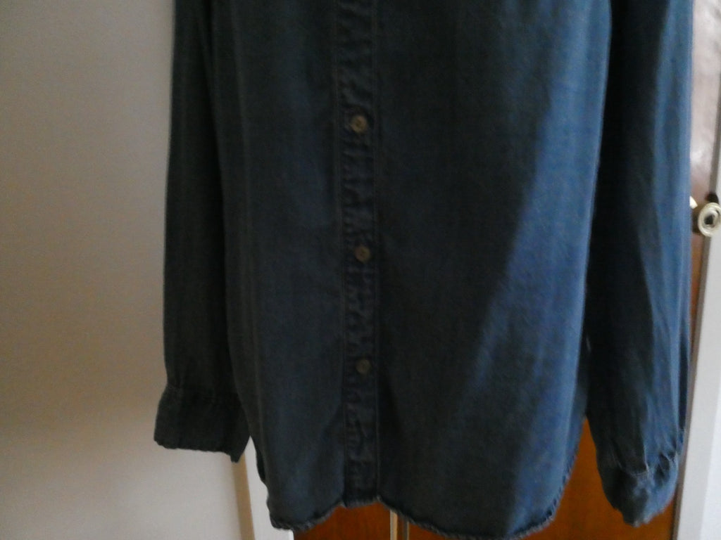 Merona Women’s Tencel Chambray Button Front Shirt Size Large Blue Long Sleeve