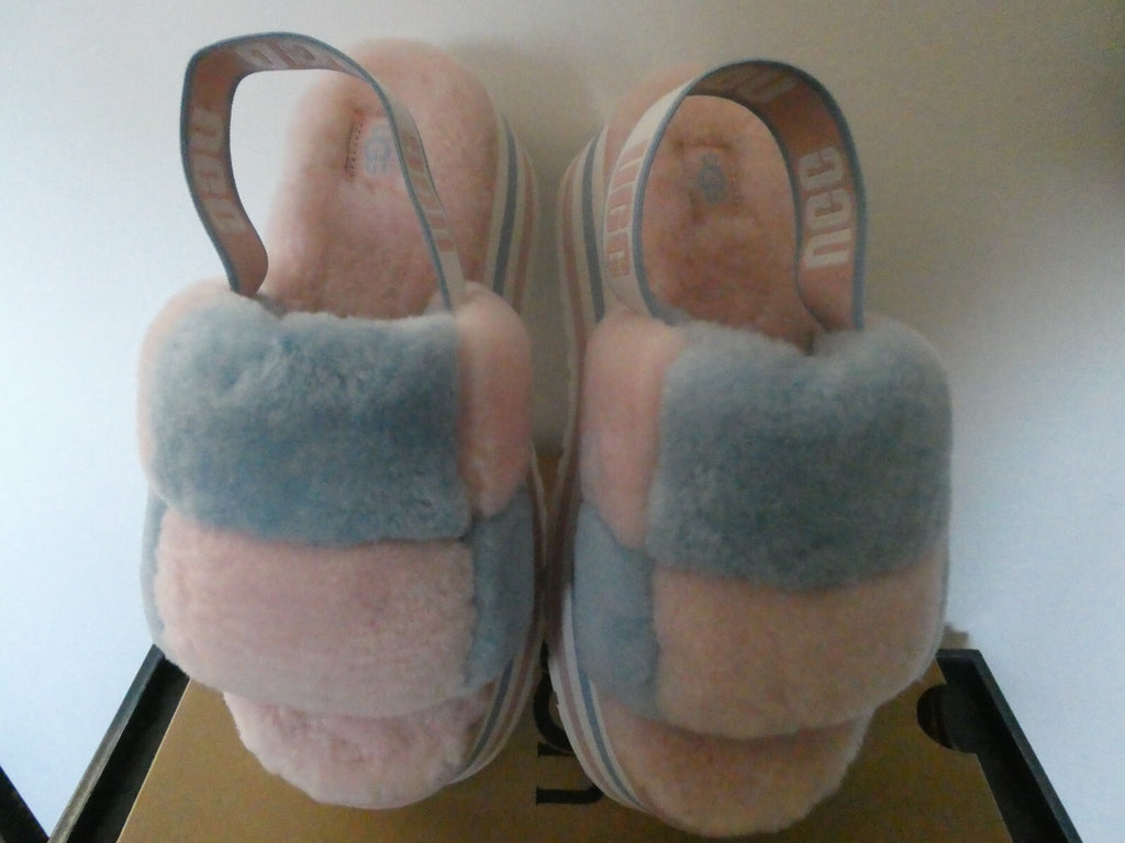 UGG WOMEN’S PINK/BLUE DISCO PASTEL STRIPE COMBO FLUFF SLIDE SANDALS US SIZE 8