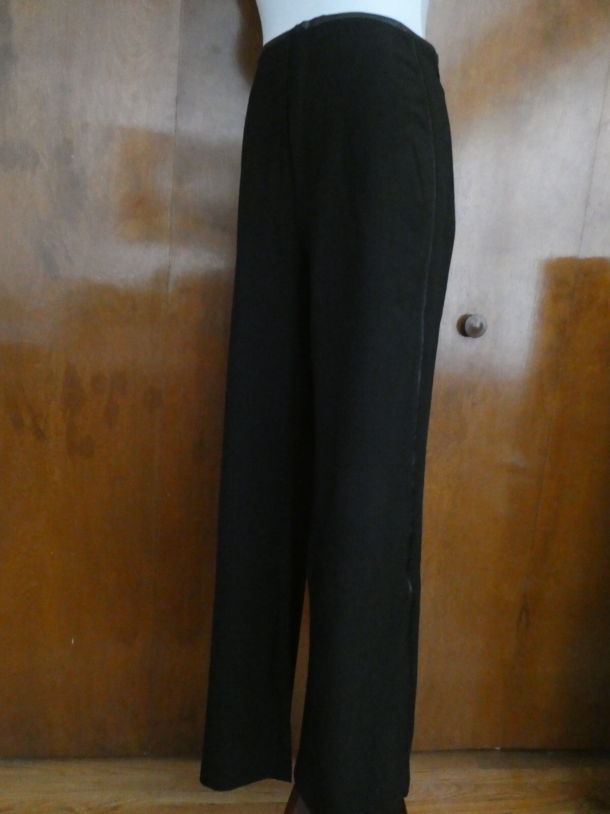 Gloria Vanderbilt women's black dress pants decorated with leather 14 (fits 12)
