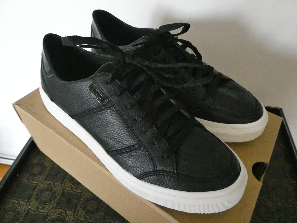 Ugg Australia Alameda Women’s Sneakers Black/White US 7.5, 8, 8.5, 9, 11