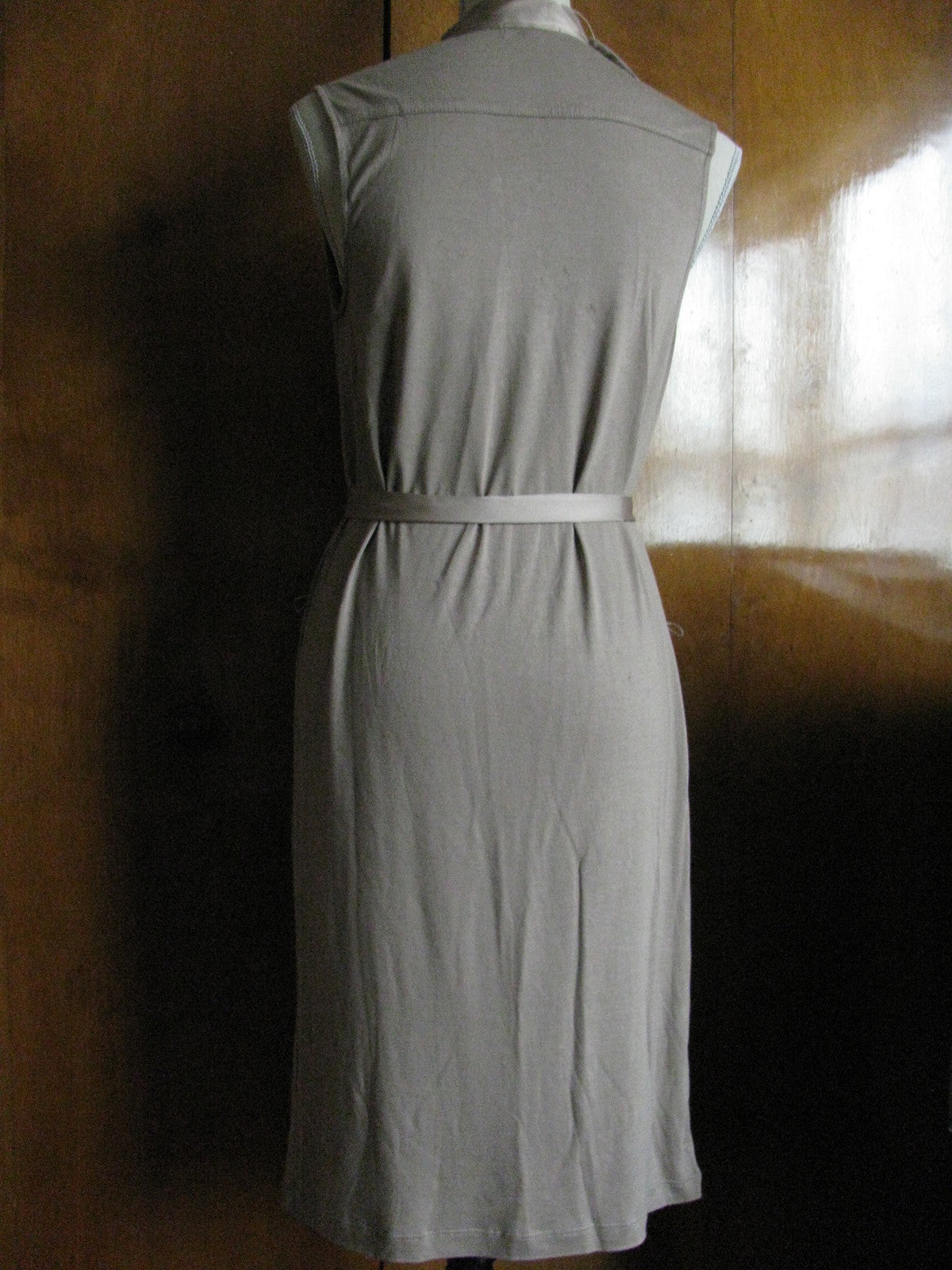Gap Women's Beige Rayon Belted Sleeveless Dress Large