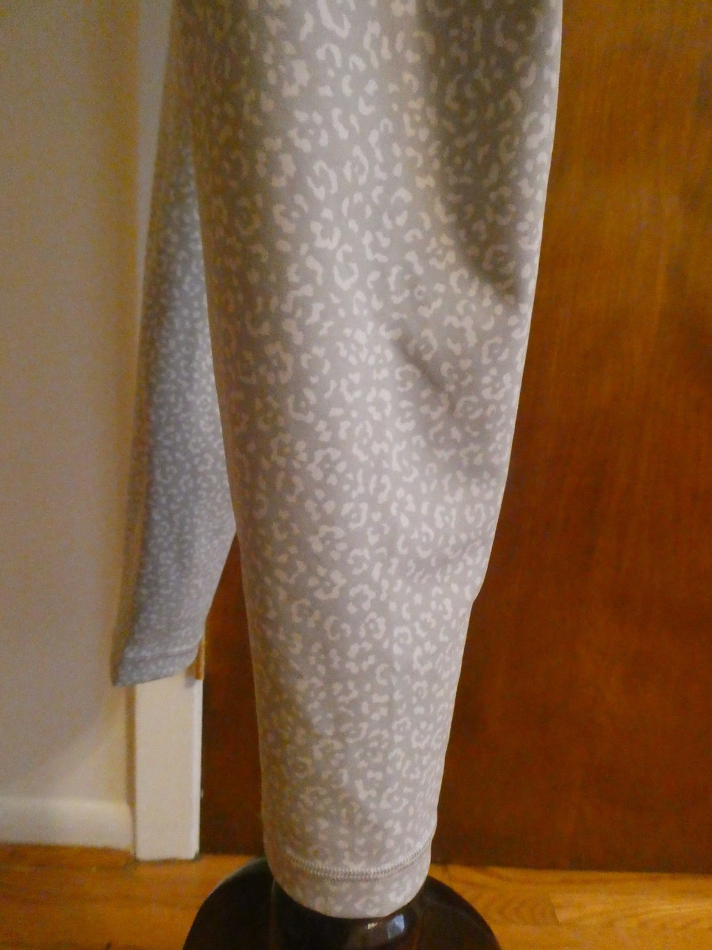 Lululemon Women Wunder Train High-Rise Crop 28" White/Gray Size 14