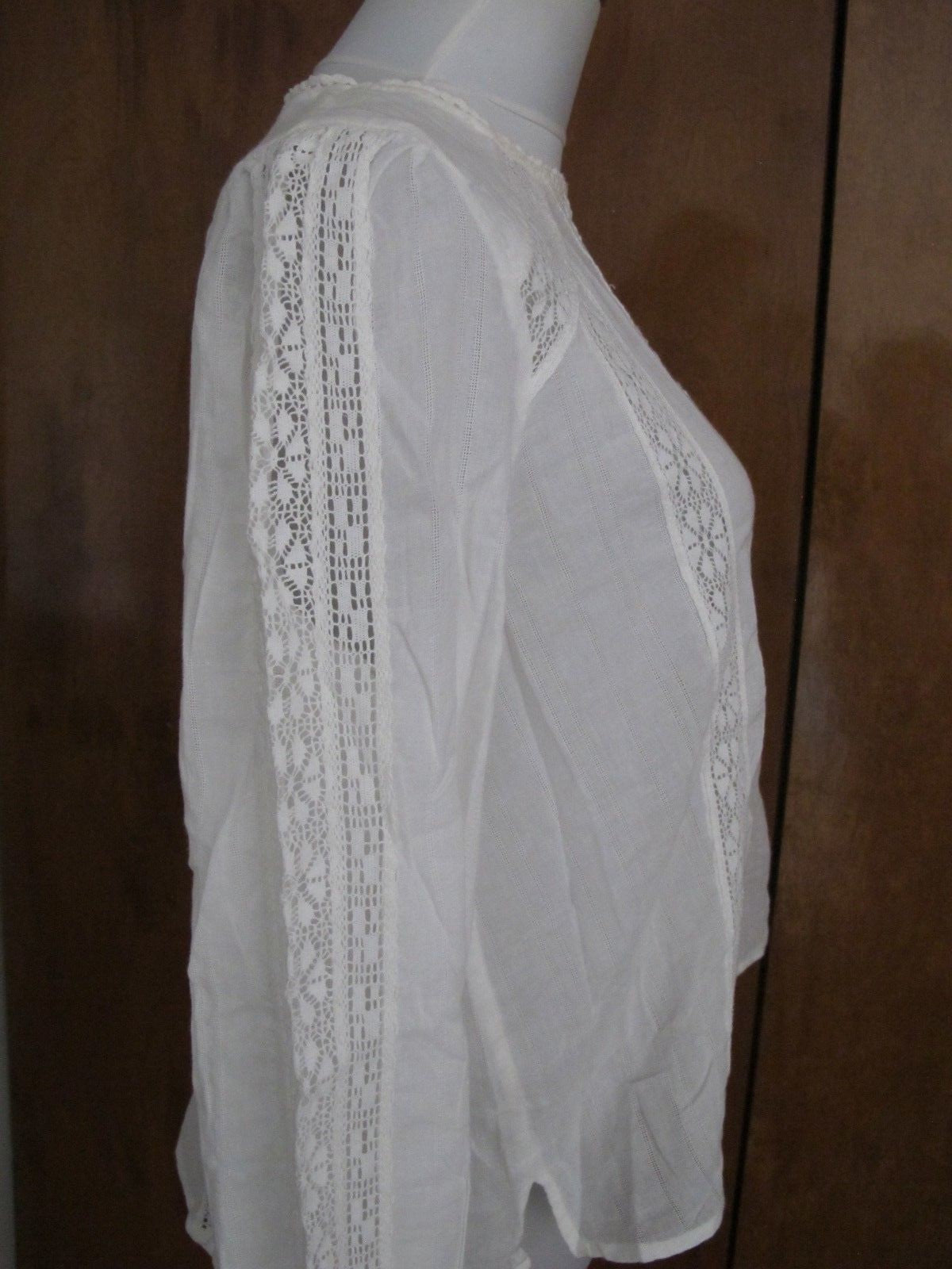 Free People women's ivory cotton crocheted top size Medium 