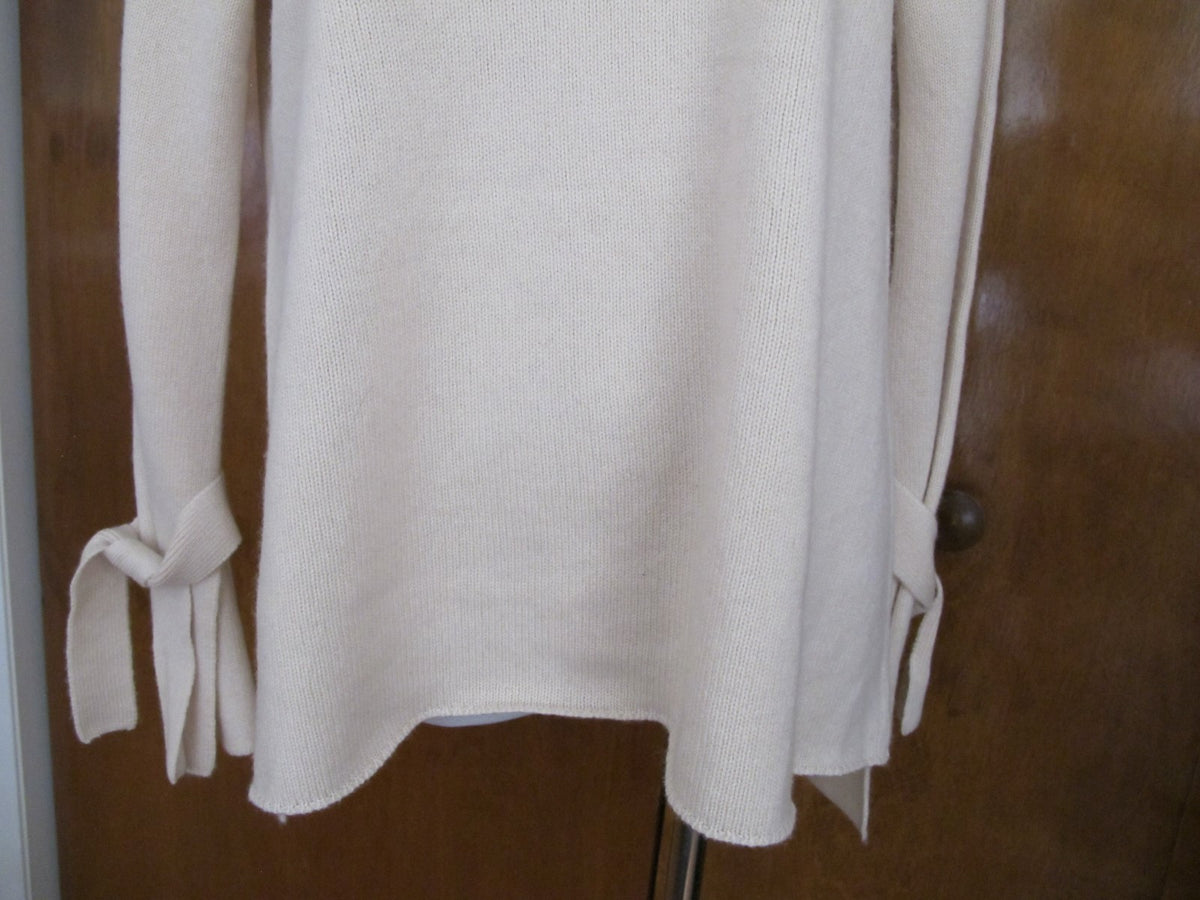 Bloomingdale's Women's Cream 2 Ply Cashmere Detailed Sweater Medium New