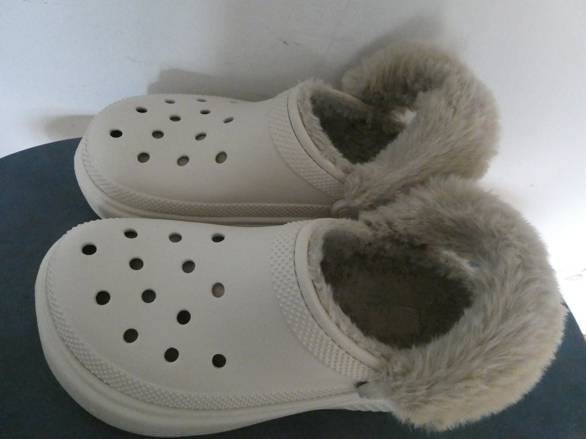 Crocs Lined Clogs – Faux Fur Lined – Cream / Off-White – Unisex Men 8, Women 10