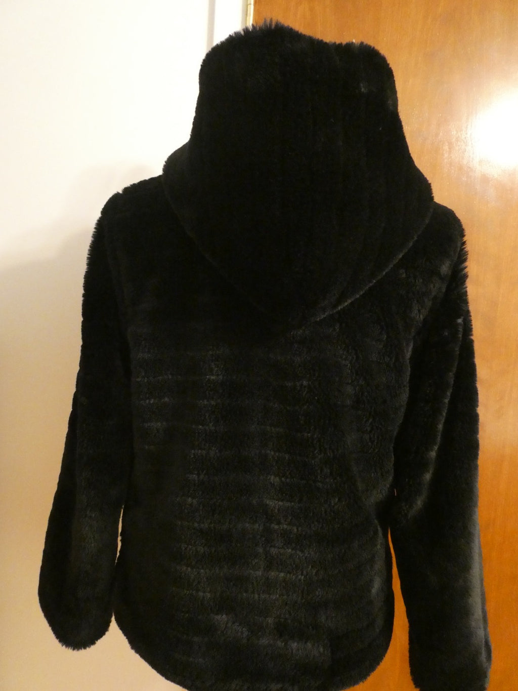 BELLA Women Black Faux Fur Coat with Hood size small