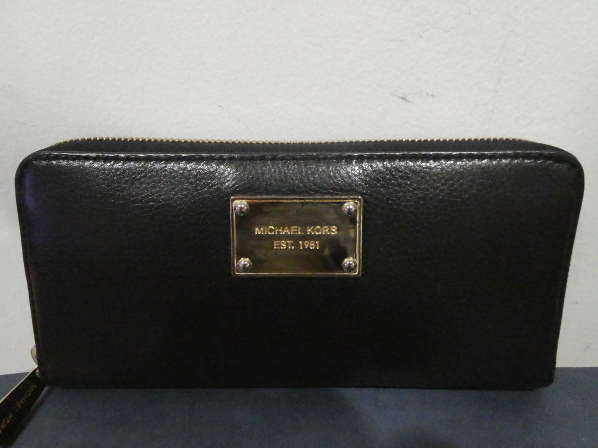 MICHAEL KORS Zip Around Wallet Black Gold Logo Plate Designer Large