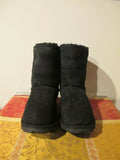 UGG Black Cuff Short Sheepskin Boots Women’s Size 8 pre owned