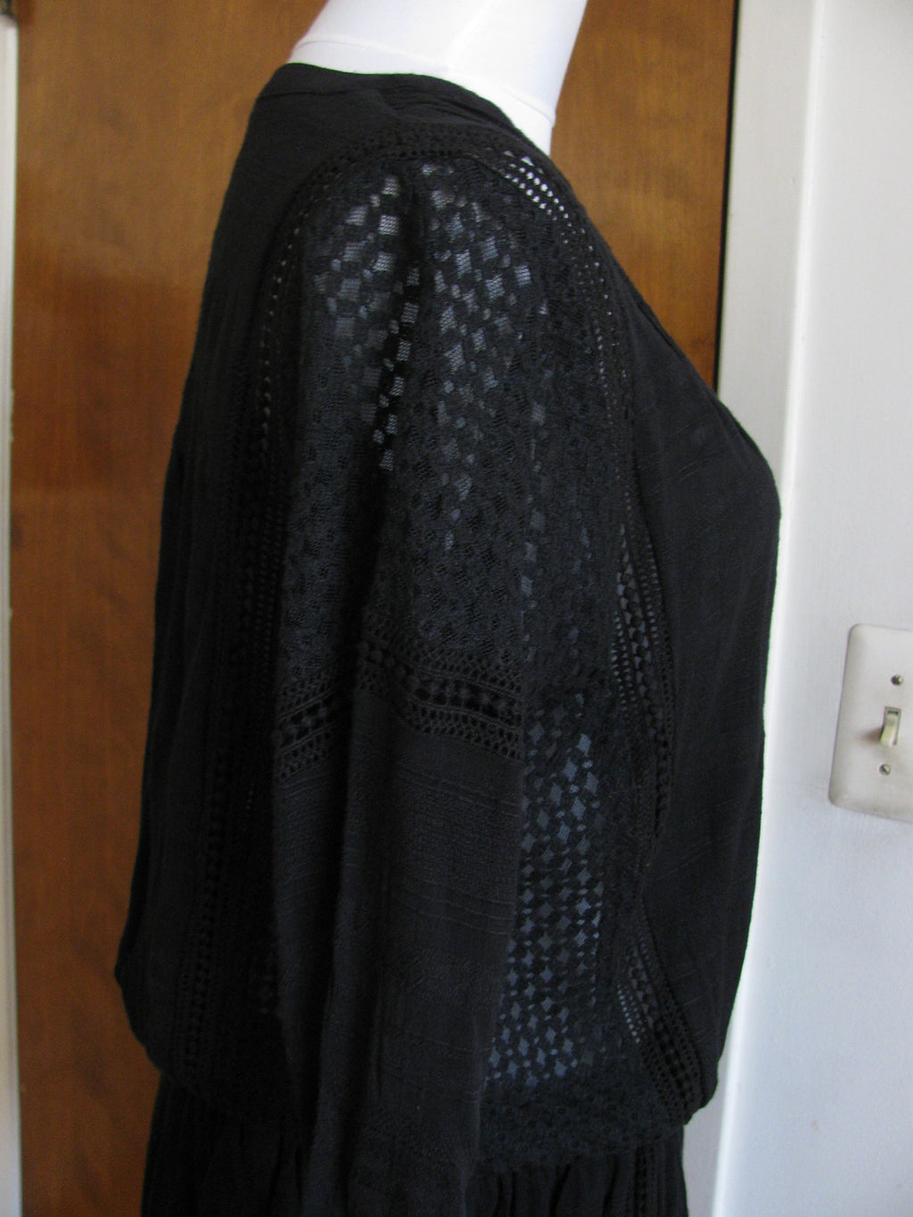 Free People women’s black 3/4 sleeves lined rayon sweater dress small