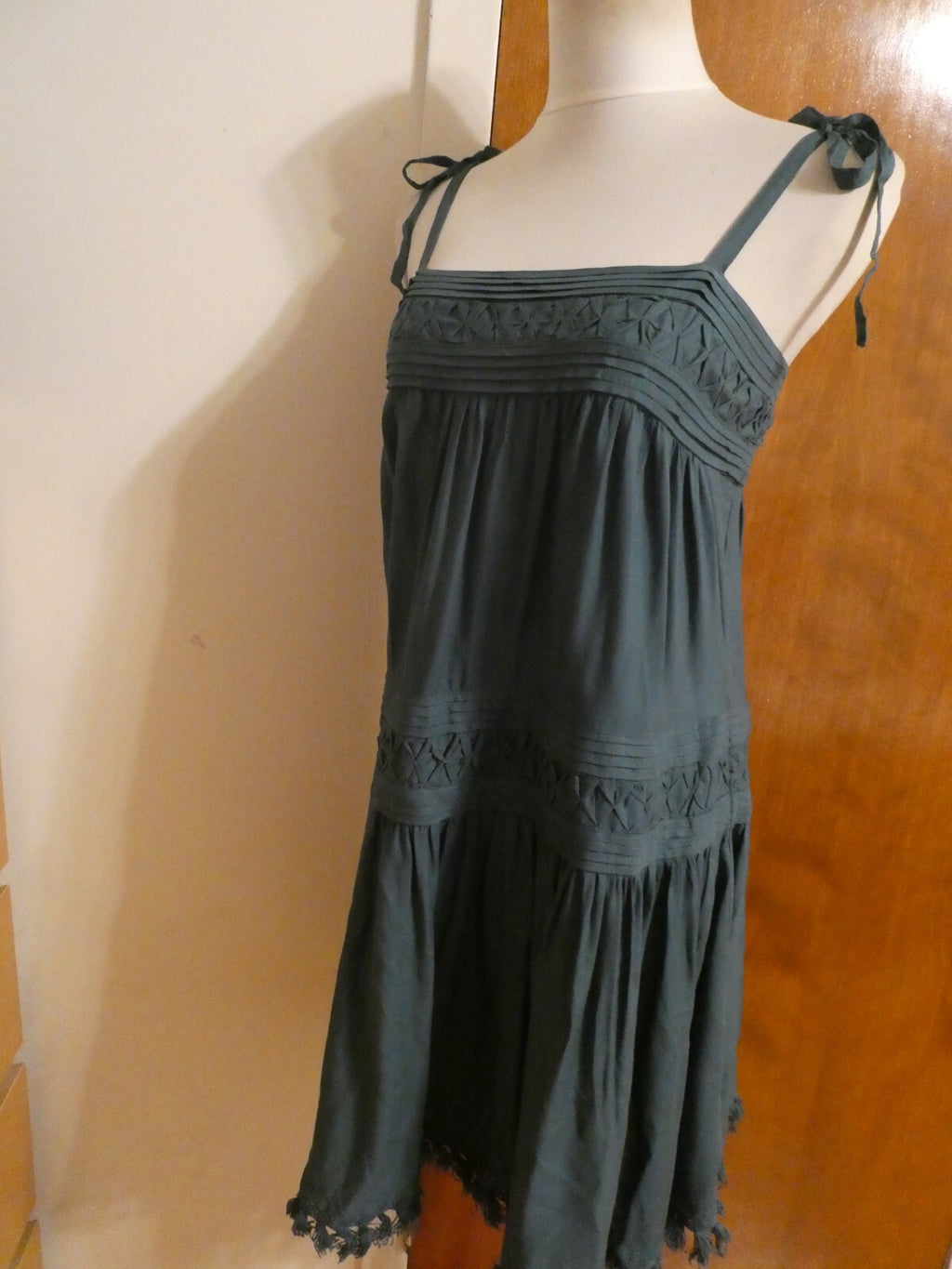 Anthropologie Floreat women's green 100% viscose dress