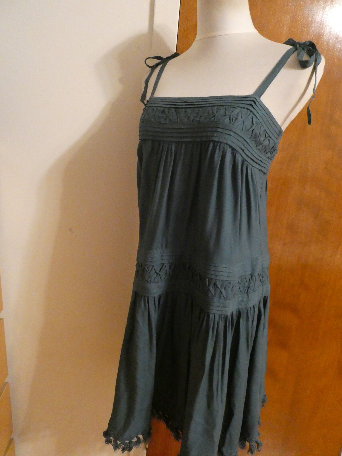 Anthropologie Floreat women's green 100% viscose dress