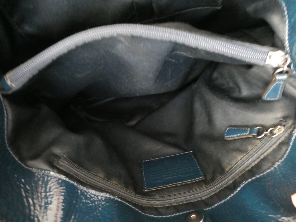 Authentic COACH Vintage Dark Navy Patent Leather Large Shoulder Bag Chain Strap