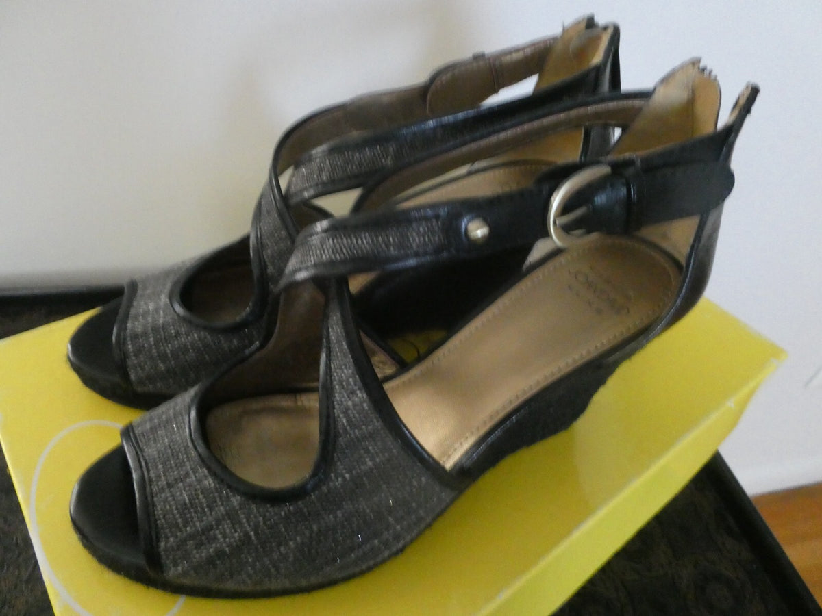 Circa Joan & David Fabric Upper Leather Wedge Sandal Black/Gray Size 7 1/2 M