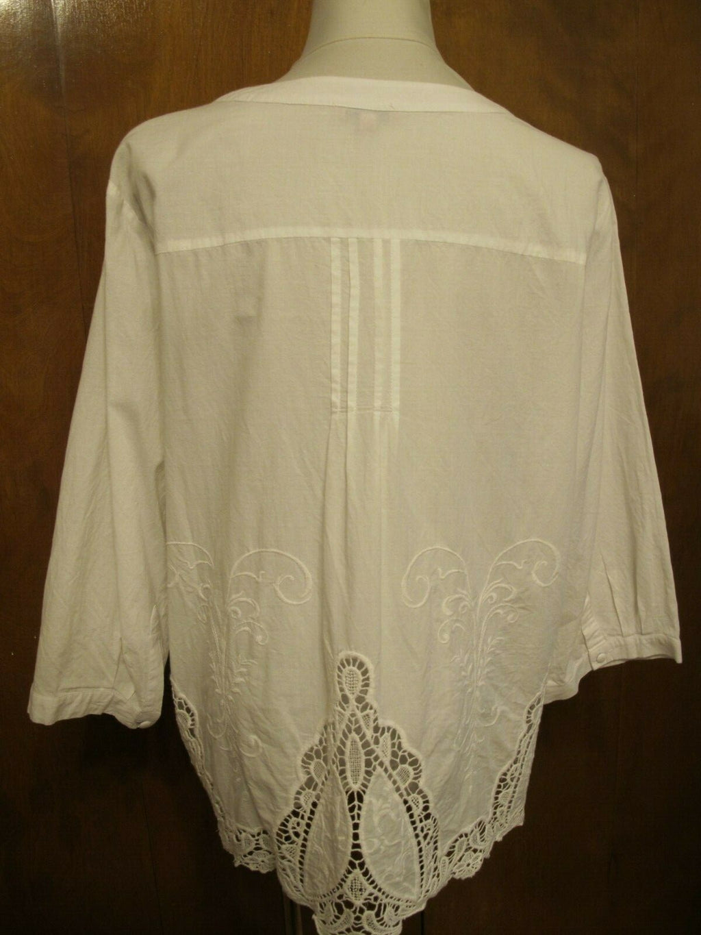 Saint Tropez West women's white cotton crocheted top size 1X