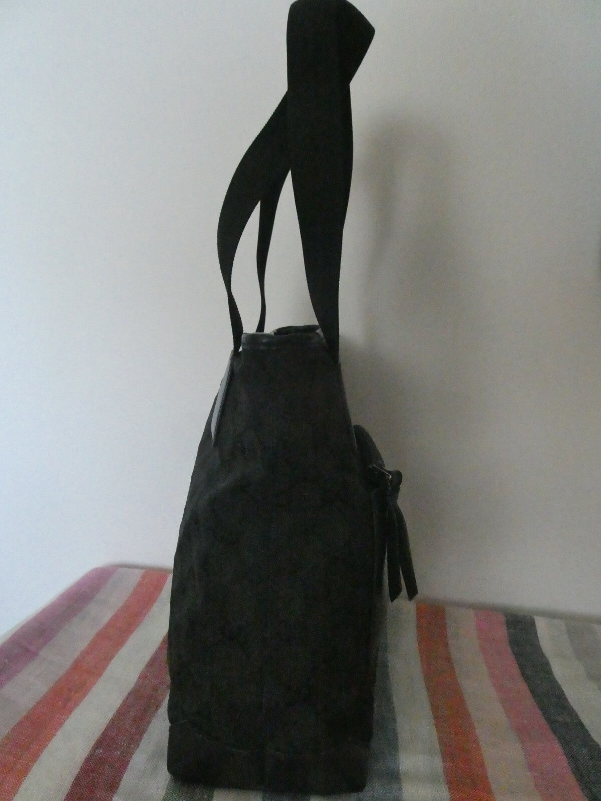 GUCCI Authentic Vintage Black Shoulder Bag Purse GG Canvas Leather 01904023754