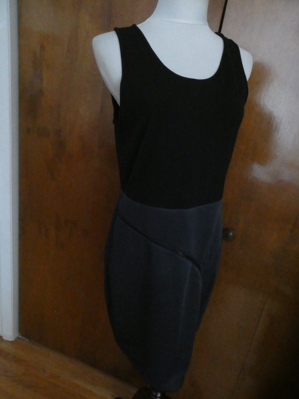 Rachel Roy women's stylish detailed black/navy dress size Xlarge (fits Large)