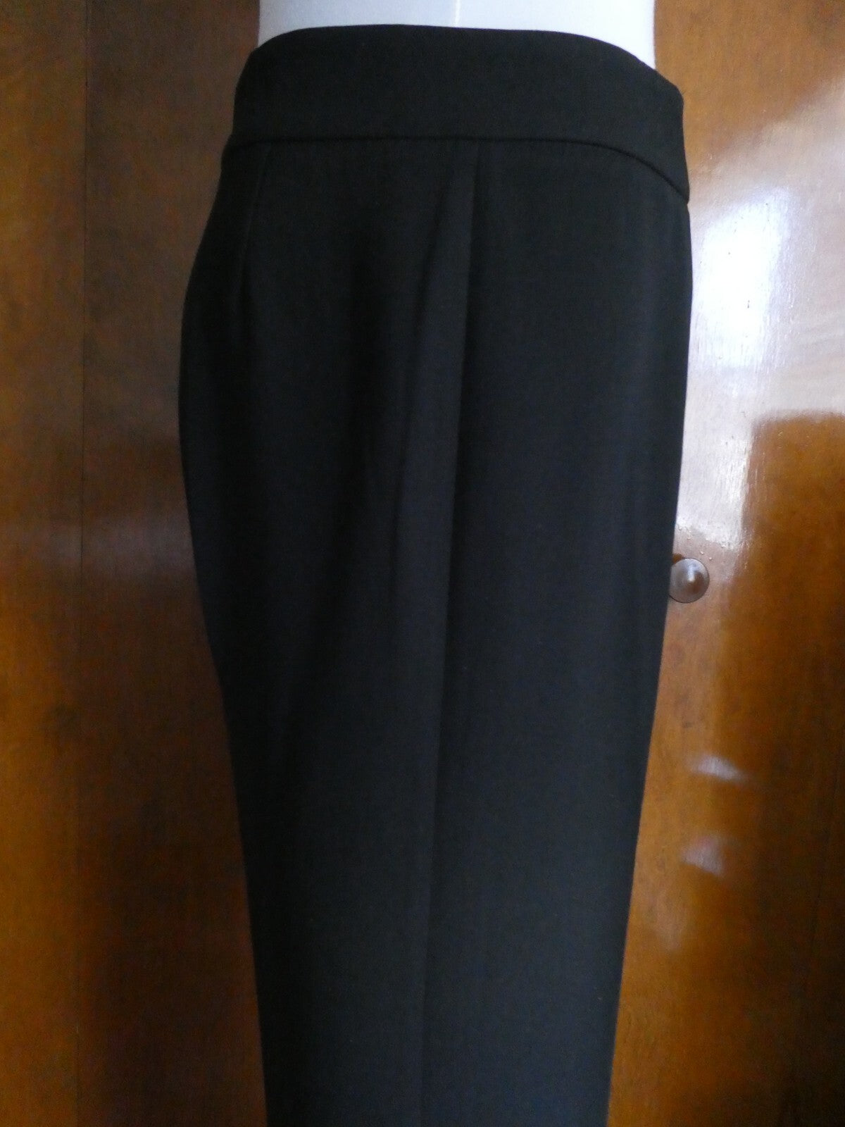Tahari  women's black dress pants size 2