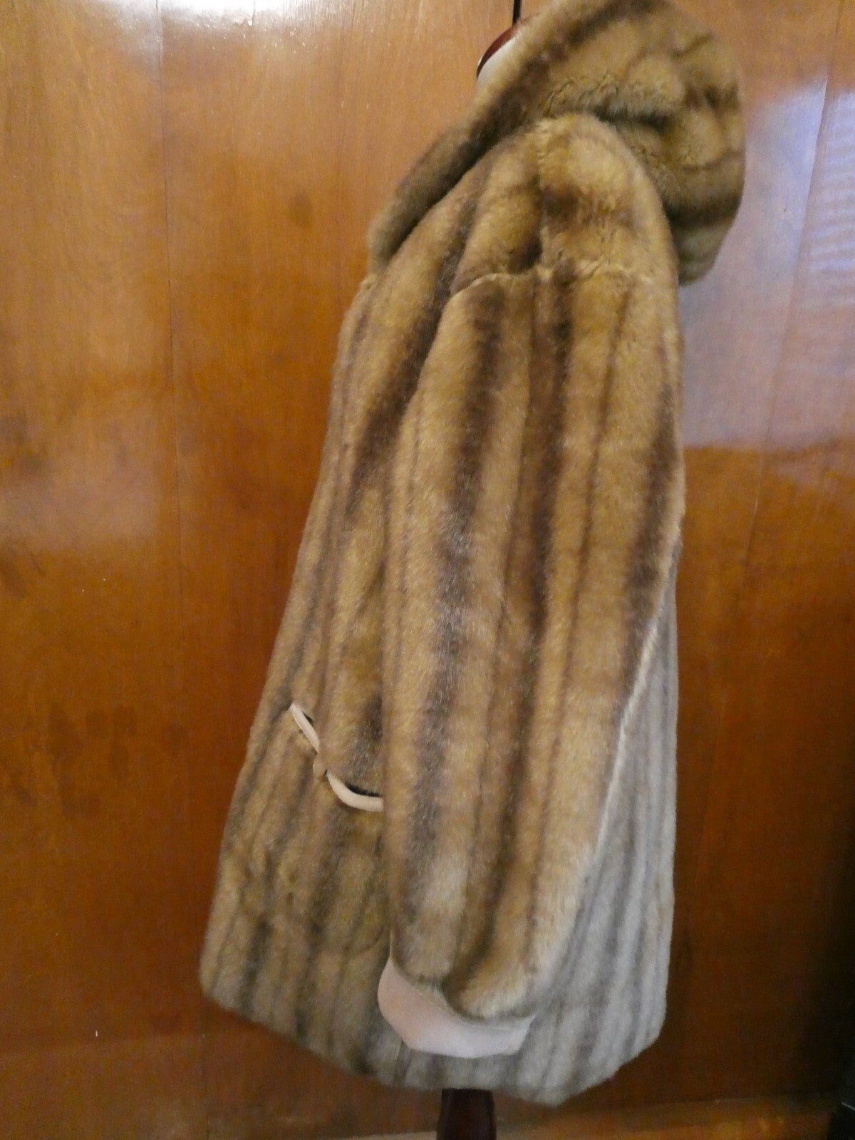 Jones New York Women’s Beige Faux Fur Reversible Hooded Winter Coat Size Large