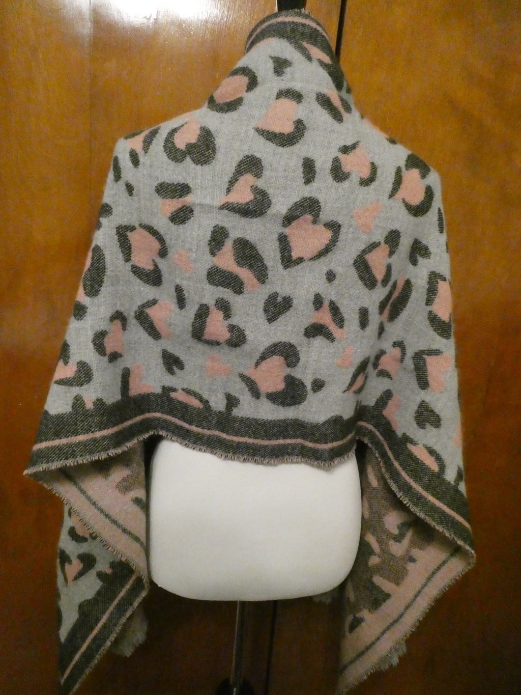 Juicy Couture Leopard Heart Print Scarf 72"x22" Gray Pink Logo Fringe Wrap