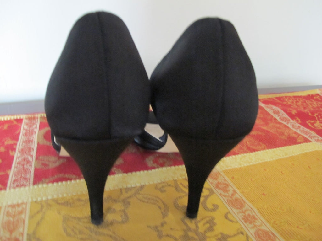 Caparros womens black satin dress shoes 8.5