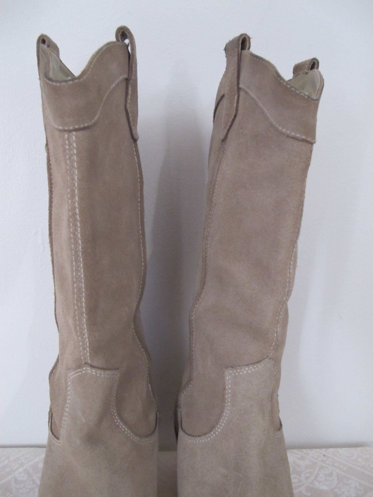 Chat Chat women's beige womens leather suede boots made in italy size 7
