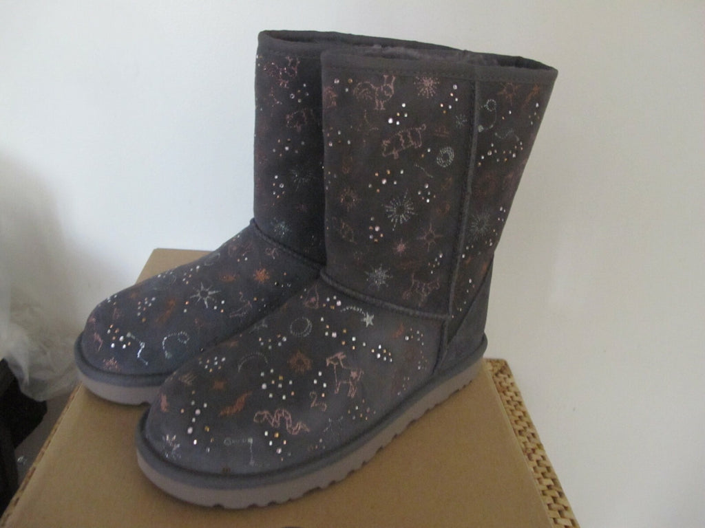 UGG CLASSIC ZODIAC WOMEN'S SHORT GRAY SHORT NIGHTFALL SUEDE SHEEPSKIN  BOOTS 7