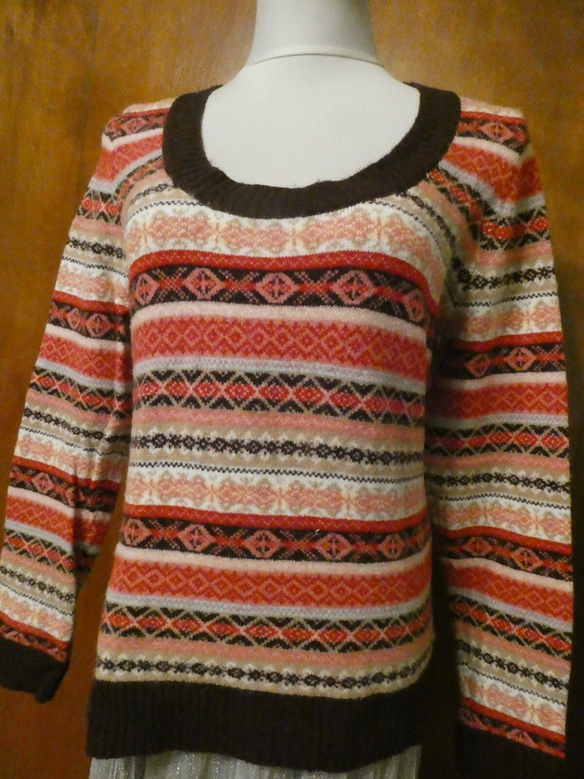 New York&Company women's multicolor long sleeves sweater size Medium preowned