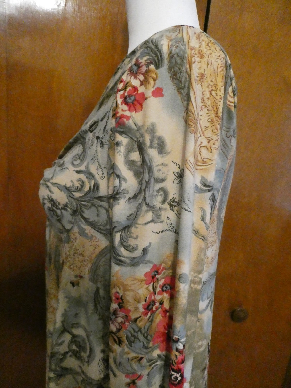 Motherhood Maternity Floral Twist Front Top Size Large Boho Long Sleeve Blouse