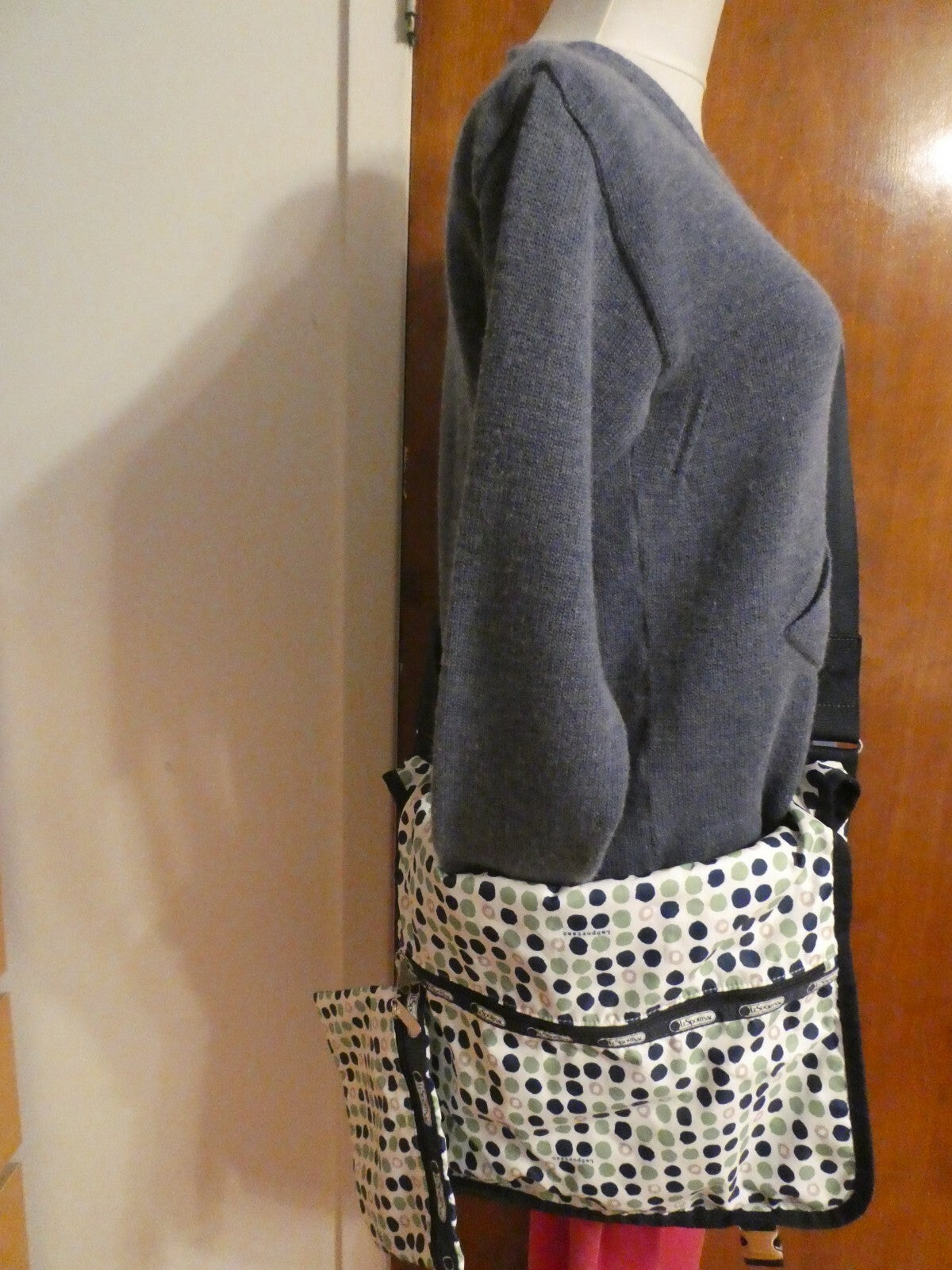 LeSportsac Deluxe Everyday Bag Starlite Multicolor Crossbody 2 Piece W Cosmetic