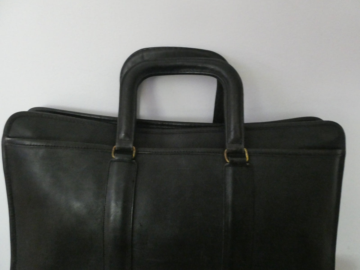 Vintage Authentically Coach Briefcase/ Tote Black Glove-Tanned Leather 570-8625
