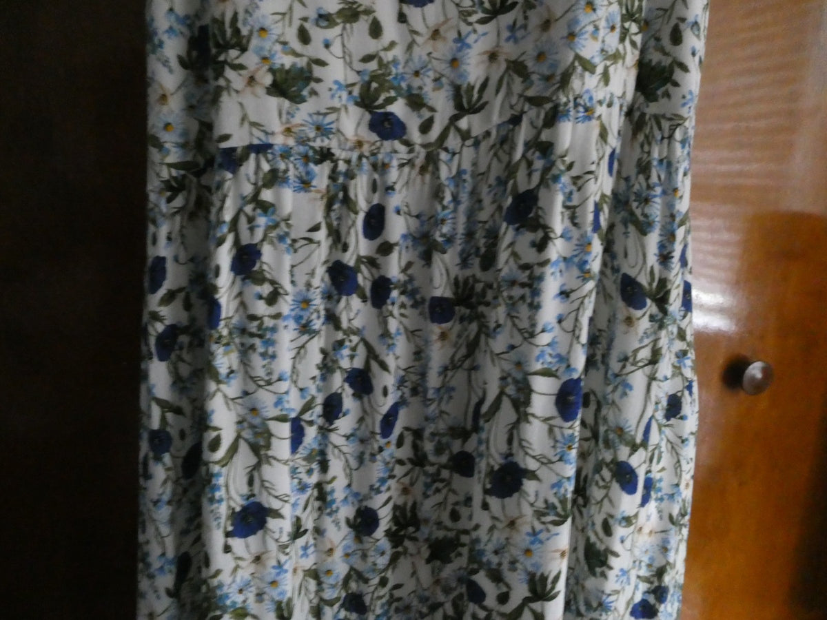 Primark Cares Floral Maxi Dress Size 8 Blue White 100% Viscose Spaghetti Strap