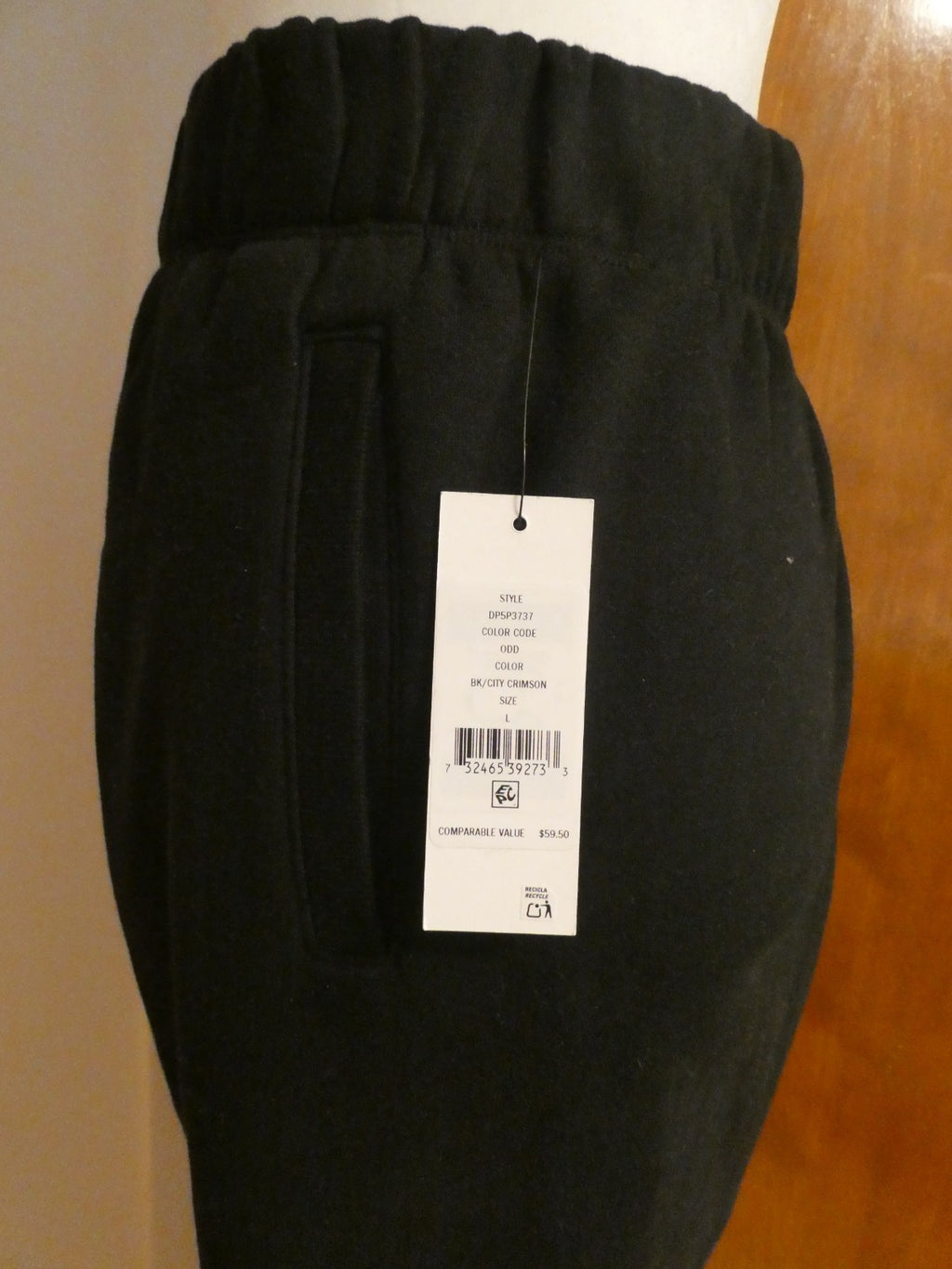 DKNY Sport Rhinestone Logo Jogger Sweatpants Black Red Size Large NWT DP5P3737