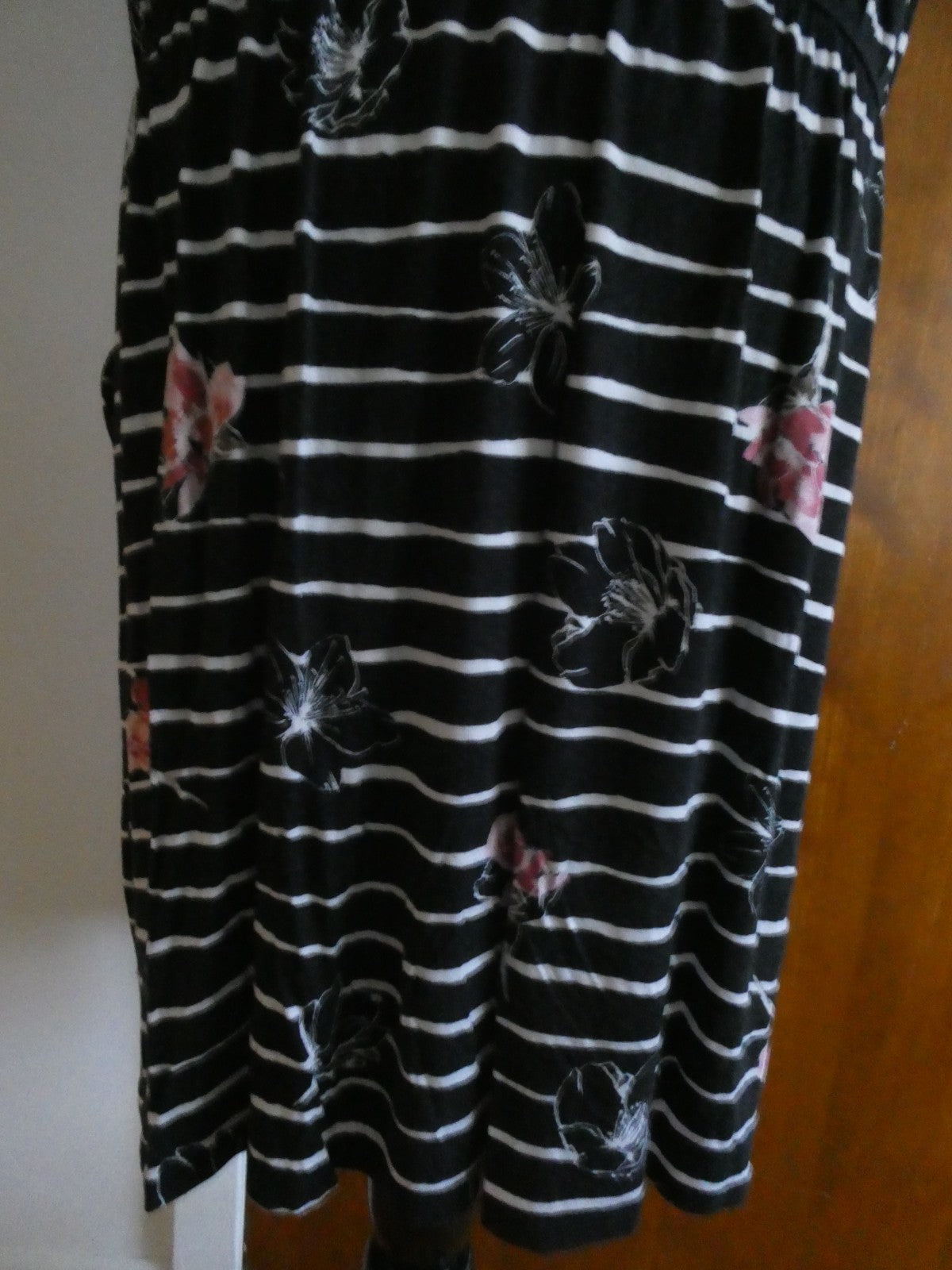Apt 9 Dress Women's XL Black White Stripe Floral Rayon Spandex Pockets RN 73277