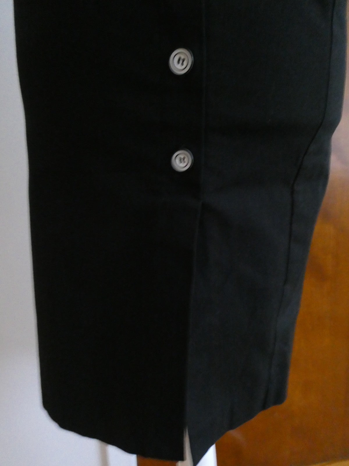 Bebe Black Pencil Skirt Button Front Lined Cotton Knee Length Chic Size 2